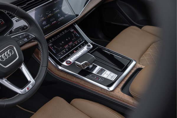 Audi SQ7 4.0 TFSI 507pk Quattro 7P Keramisch B&O Advanced Audi Exclusive 4-wielsturing