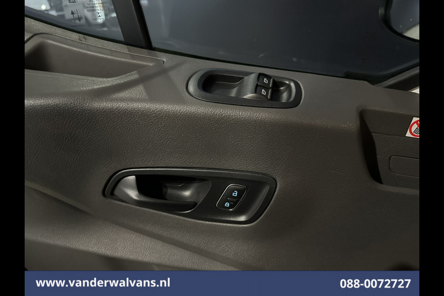 Ford Transit 2.0TDCI 130pk Bakwagen L4.38m Laadklep Euro6 Airco | Camera | Verwarmde voorruit Bijrijdersbank, 910kg laadvermogen
