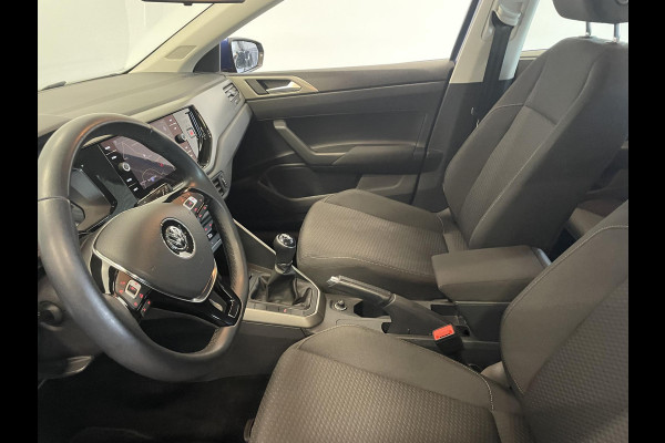 Volkswagen Polo 1.0 TSI Comfortline Business Airco|ECC Navi Carplay Adaptive Cruise Control PDC VA 15" LM Velgen