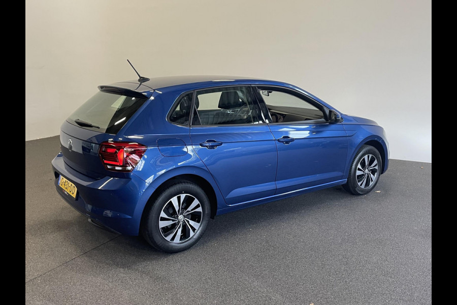 Volkswagen Polo 1.0 TSI Comfortline Business Airco|ECC Navi Carplay Adaptive Cruise Control PDC VA 15" LM Velgen