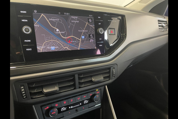 Volkswagen Polo 1.0 TSI Comfortline Business Airco|ECC Navi Carplay Adaptive Cruise Control PDC VA 15" LM Velgen