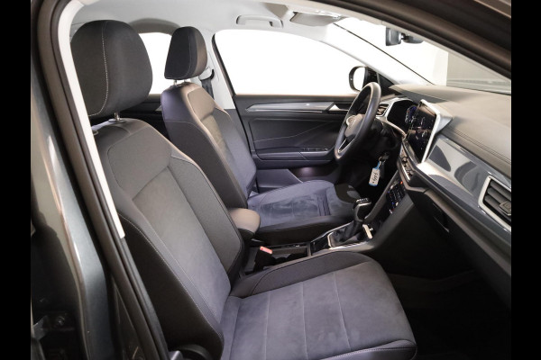 Volkswagen T-Roc 1.5 TSI Style 150 PK DSG | Trekhaak afneembaar | Navigatie | Stoel verwarming en massage | Alcantara |