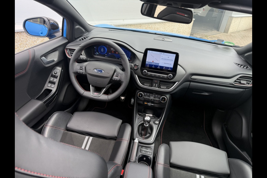 Ford Puma 1.5 EcoBoost ST-X 200pk PANODAK! LAUNCHCONTROL! DRIVERPACK! WINT Ford Puma 1.5 EcoBoost ST-X 200pk PANODAK! LAUNCHCONTROL! DRIVERPACK! WINT