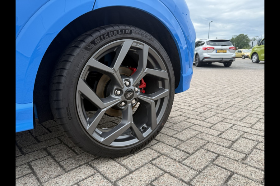 Ford Puma 1.5 EcoBoost ST-X 200pk PANODAK! LAUNCHCONTROL! DRIVERPACK! WINT Ford Puma 1.5 EcoBoost ST-X 200pk PANODAK! LAUNCHCONTROL! DRIVERPACK! WINT