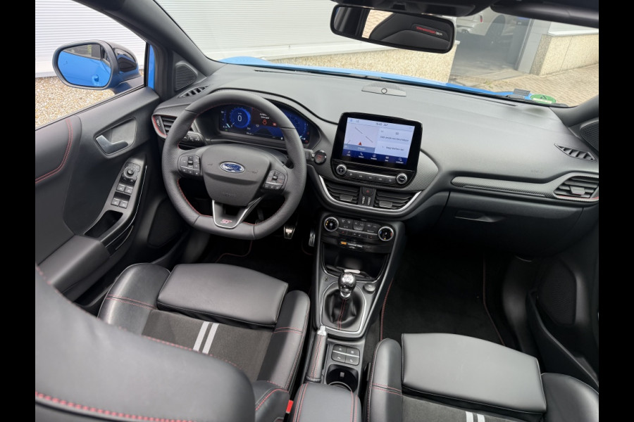 Ford Puma 1.5 EcoBoost ST-X 200pk PANODAK! LAUNCHCONTROL! DRIVERPACK! WINT Ford Puma 1.5 EcoBoost ST-X 200pk PANODAK! LAUNCHCONTROL! DRIVERPACK! WINT