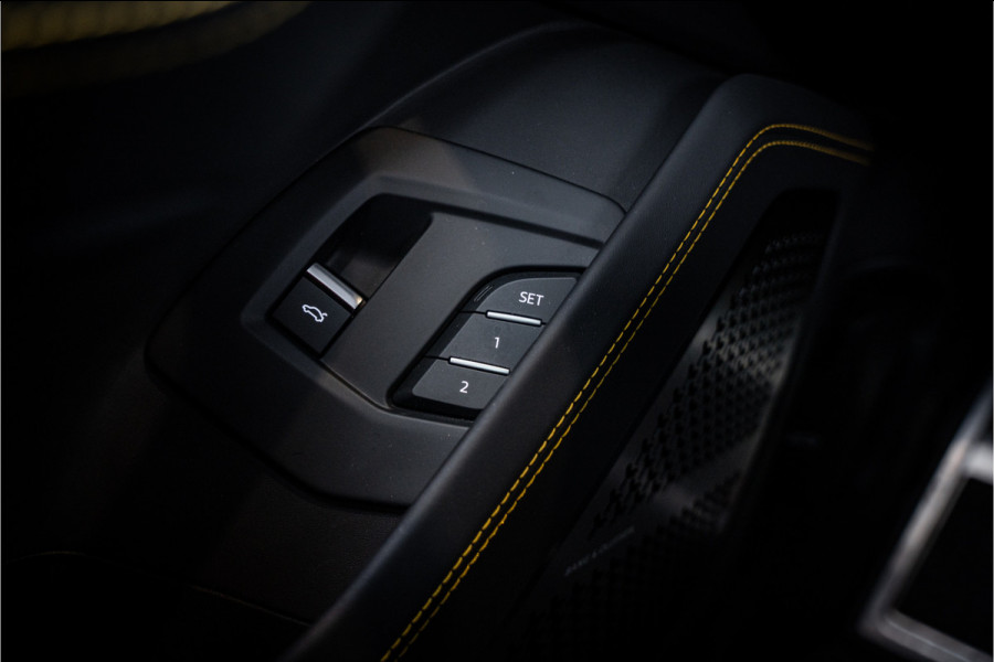 Lamborghini Urus 4.0 V8 S - Fabrieksgarantie | 666 PK | Panorama | B&O Advanced | Massage | 23 inch