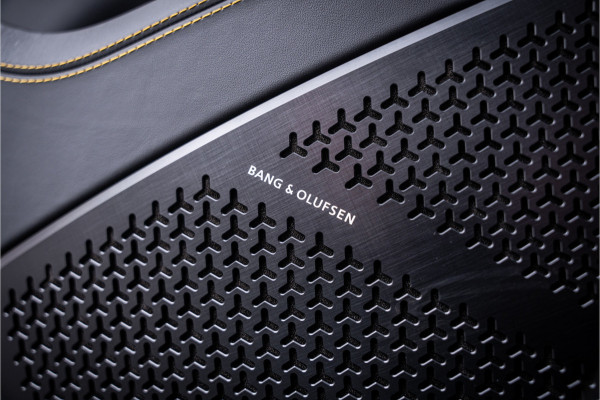 Lamborghini Urus 4.0 V8 S - Fabrieksgarantie | 666 PK | Panorama | B&O Advanced | Massage | 23 inch