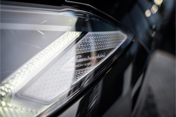 Lamborghini Urus 4.0 V8 S - Fabrieksgarantie | 666 PK | Panorama | B&O Advanced | Massage | 23 inch