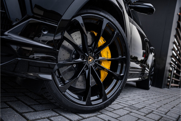 Lamborghini Urus 4.0 V8 S - Fabrieksgarantie | 666 PK | Panorama | B&O Advanced | Massage | 23 inch