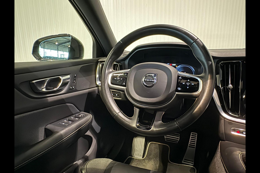 Volvo V60 T6 Aut. AWD R-Design Leder Panoramadak 340pk