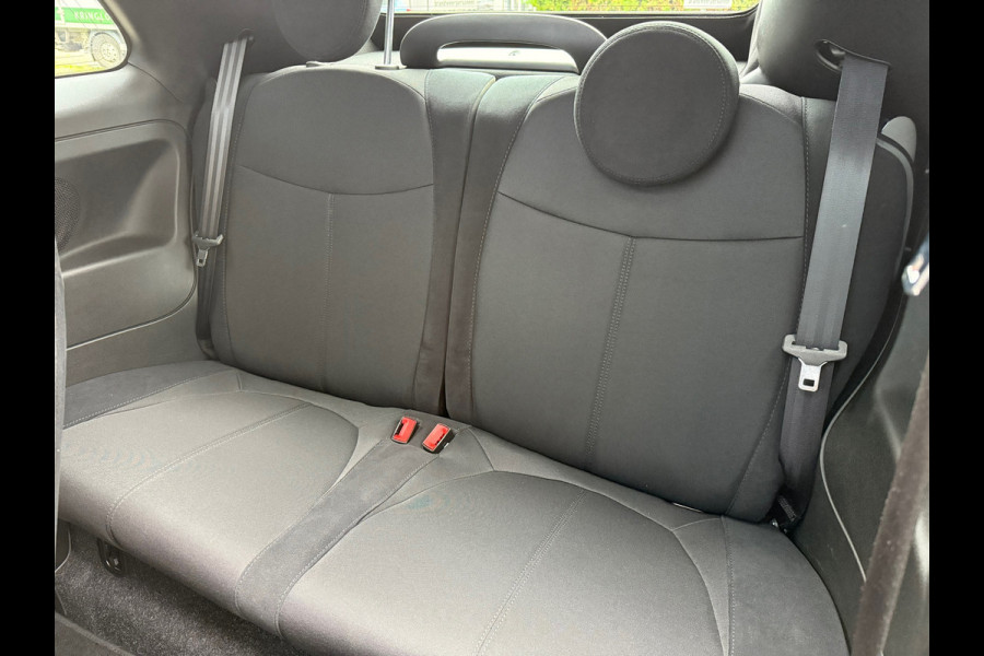 Fiat 500C 1.4 T-Jet Abarth 595 70th Anniversary - Navi - Parkeerhulp - Airco - LED