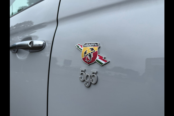 Fiat 500C 1.4 T-Jet Abarth 595 70th Anniversary - Navi - Parkeerhulp - Airco - LED