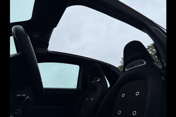 Fiat 500C 1.4 T-Jet Abarth 595 70th Anniversary - Navi - Parkeerhulp - Airco - LED