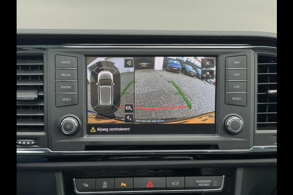 Seat Ateca 1.4 EcoTSI Xcellence Leder Camera Panorama Keyless Led verlichting Stoelverwarming
