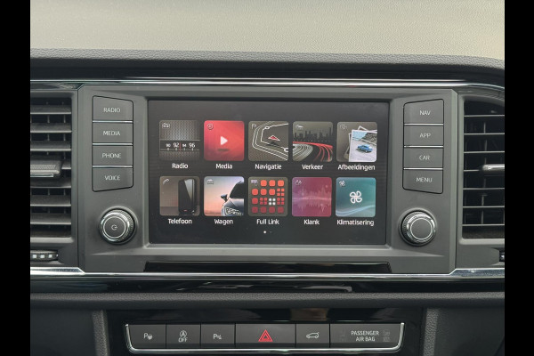 Seat Ateca 1.4 EcoTSI Xcellence Leder Camera Panorama Keyless Led verlichting Stoelverwarming