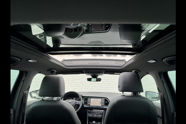 Seat Ateca 1.4 EcoTSI Xcellence Leder Camera Panorama Keyless Led verlichting Stoelverwarming
