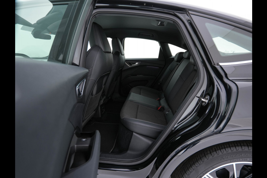 Audi Q4 Sportback e-tron 40 S-Line Edition 77 kWh [ 3-Fase ] {SOH-92%} (INCL-BTW) *HEAT-PUMP | LEATHER-FABRIC | MATRIX-LED | ADAPTIVE-CRUISE | AMBIENT-LIGHT | DIGI-COCKPIT | AUDI-SOUND | DAB+ | KEYLESS | SHIFT-PADDLES | CAMERA | HEATED-SPORTSEATS | 20''ALU*