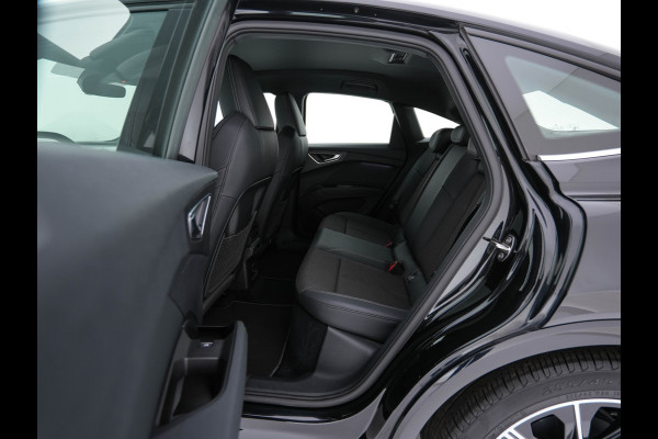 Audi Q4 Sportback e-tron 40 S-Line Edition 77 kWh [ 3-Fase ] {SOH-92%} (INCL-BTW) *HEAT-PUMP | LEATHER-FABRIC | MATRIX-LED | ADAPTIVE-CRUISE | AMBIENT-LIGHT | DIGI-COCKPIT | AUDI-SOUND | DAB+ | KEYLESS | SHIFT-PADDLES | CAMERA | HEATED-SPORTSEATS | 20''ALU*