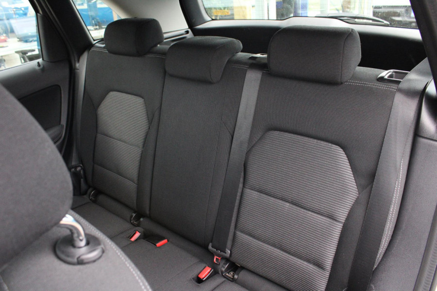 Mercedes-Benz B-Klasse 180 Ambition | Trekhaak | Goed Onderhouden! | Lichtmetalen Velgen | Airco | Cruise Control | Navigatie |