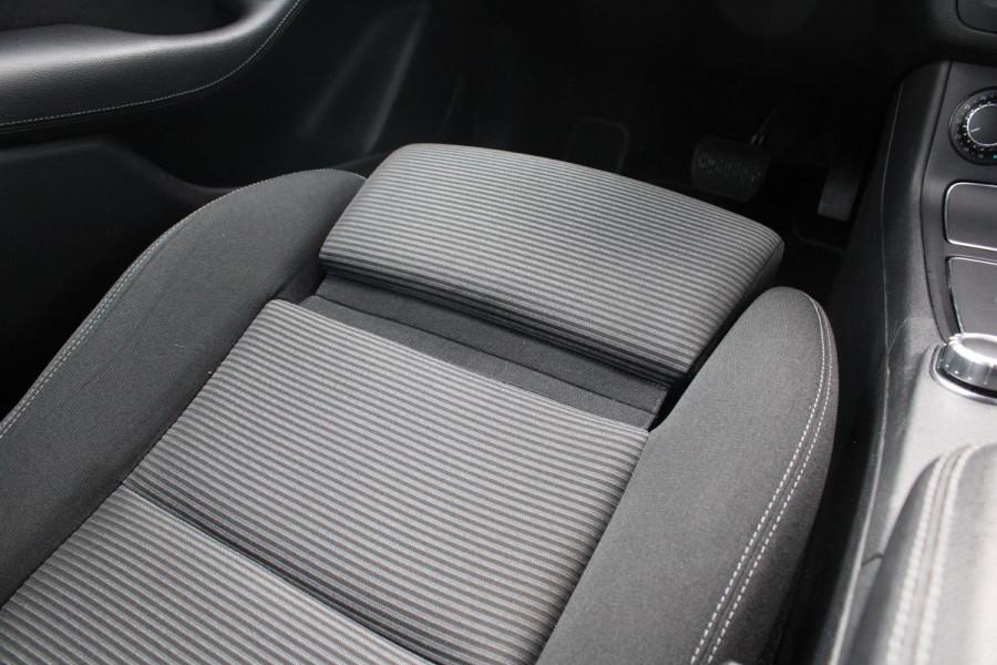 Mercedes-Benz B-Klasse 180 Ambition | Trekhaak | Goed Onderhouden! | Lichtmetalen Velgen | Airco | Cruise Control | Navigatie |