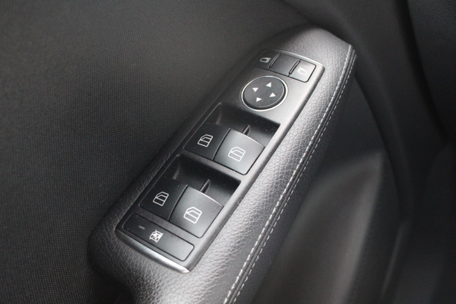 Mercedes-Benz B-Klasse 180 Ambition | Trekhaak | Goed Onderhouden! | Lichtmetalen Velgen | Airco | Cruise Control | Navigatie |