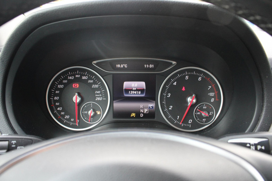 Mercedes-Benz B-Klasse 180 Ambition | Trekhaak | Goed Onderhouden! | Lichtmetalen Velgen | Airco | Cruise Control | Navigatie |