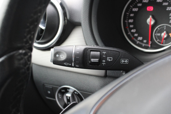 Mercedes-Benz B-Klasse 180 Ambition | Trekhaak | Goed Onderhouden! | Lichtmetalen Velgen | Airco | Cruise Control | Navigatie |