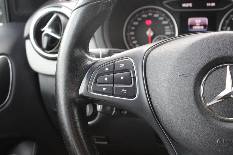Mercedes-Benz B-Klasse 180 Ambition | Trekhaak | Goed Onderhouden! | Lichtmetalen Velgen | Airco | Cruise Control | Navigatie |