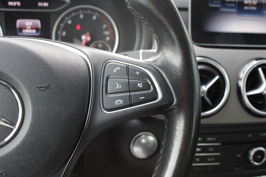 Mercedes-Benz B-Klasse 180 Ambition | Trekhaak | Goed Onderhouden! | Lichtmetalen Velgen | Airco | Cruise Control | Navigatie |