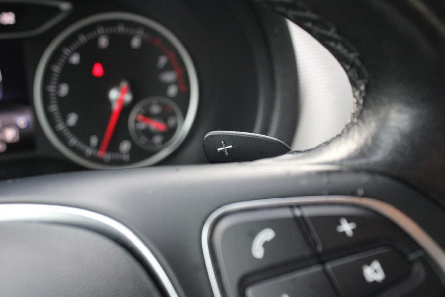 Mercedes-Benz B-Klasse 180 Ambition | Trekhaak | Goed Onderhouden! | Lichtmetalen Velgen | Airco | Cruise Control | Navigatie |