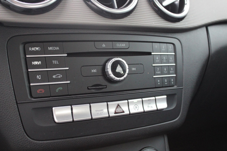 Mercedes-Benz B-Klasse 180 Ambition | Trekhaak | Goed Onderhouden! | Lichtmetalen Velgen | Airco | Cruise Control | Navigatie |