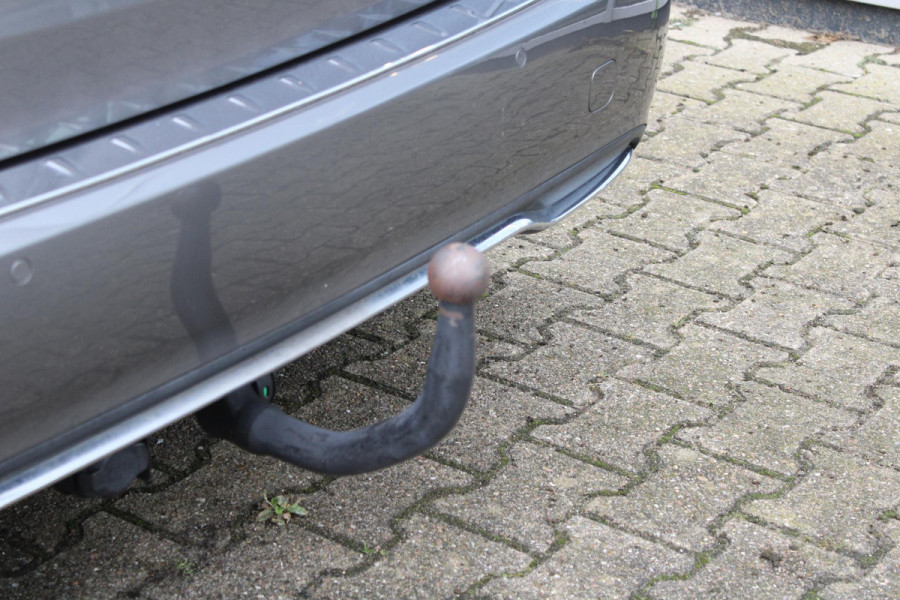 Mercedes-Benz B-Klasse 180 Ambition | Trekhaak | Goed Onderhouden! | Lichtmetalen Velgen | Airco | Cruise Control | Navigatie |