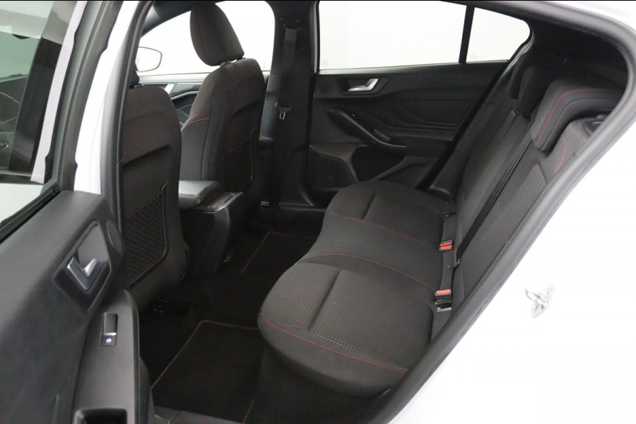 Ford Focus 1.0 EcoBoost Hybrid ST Line*ECC*CRUISE*NAVI*CAM*