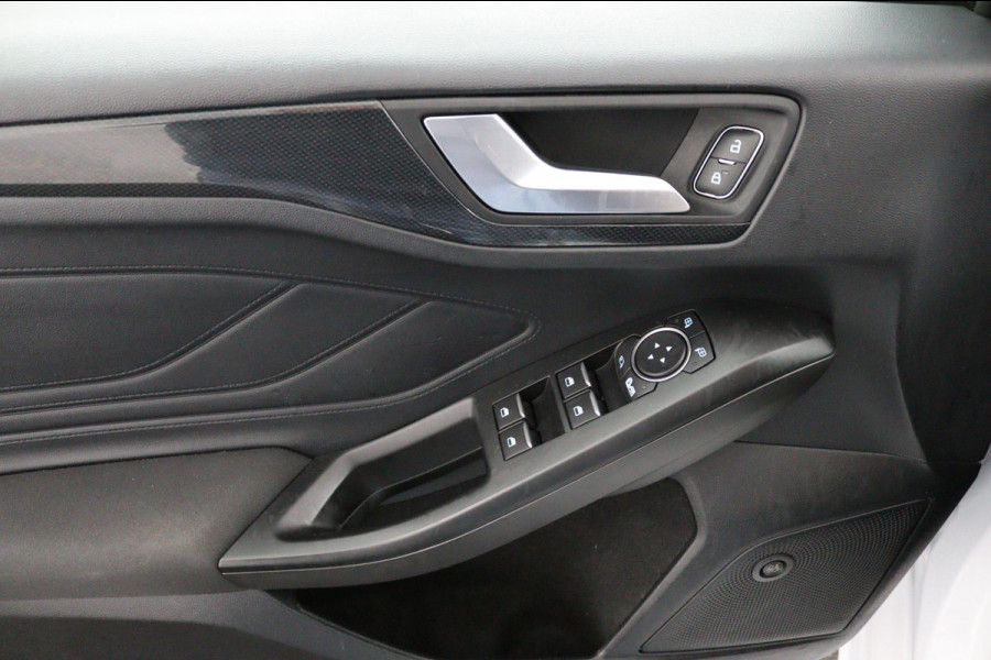Ford Focus 1.0 EcoBoost Hybrid ST Line*ECC*CRUISE*NAVI*CAM*