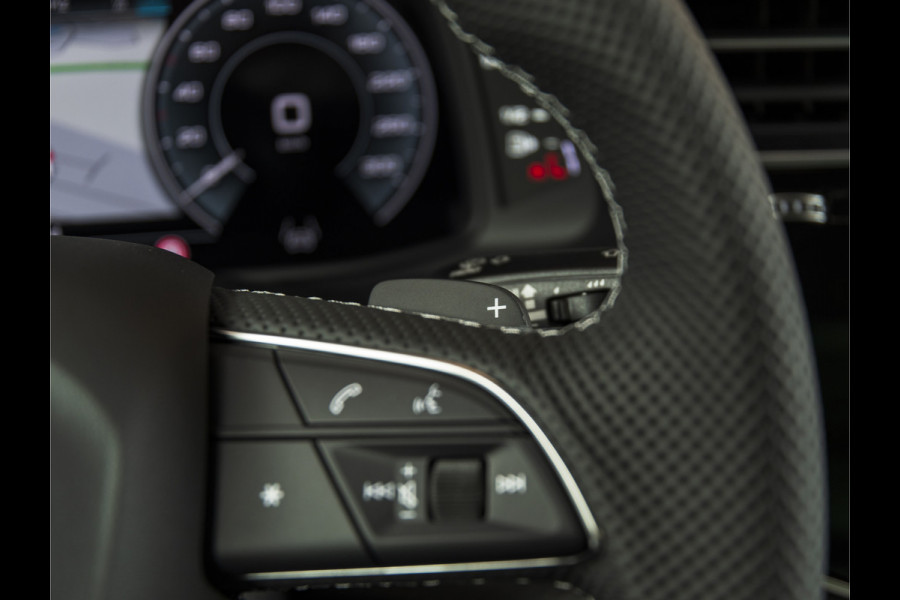 Audi Q8 60 TFSI e quattro 24" I B&0 I HEAD UP I DIGITAL OLED I ASS. PACK + Audi Q8 60 TFSI e quattro 24" I B&0 I HEAD UP I DIGITAL OLED I ASS. PACK +