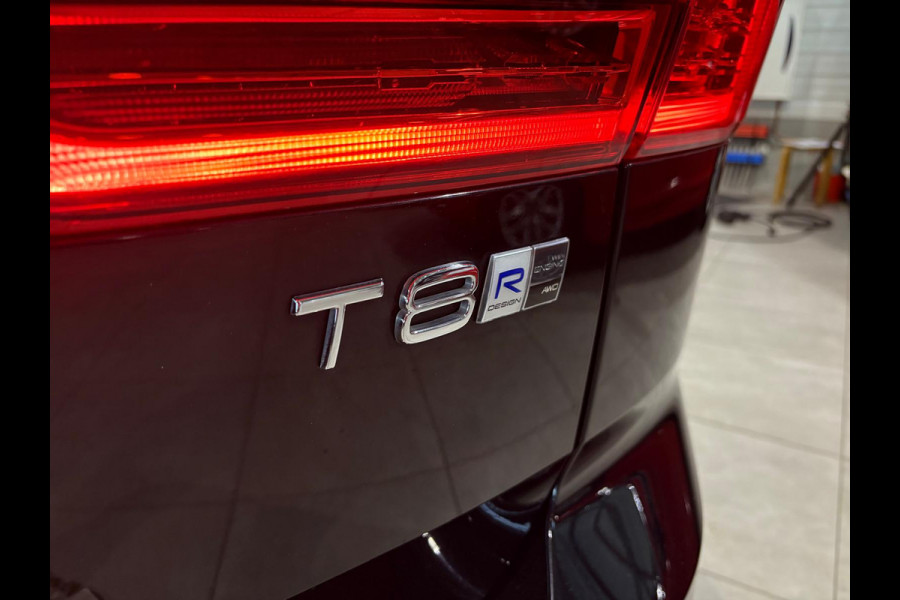 Volvo XC60 T8 Aut. R-Design Trekhaak 360Camera Leder 390pk