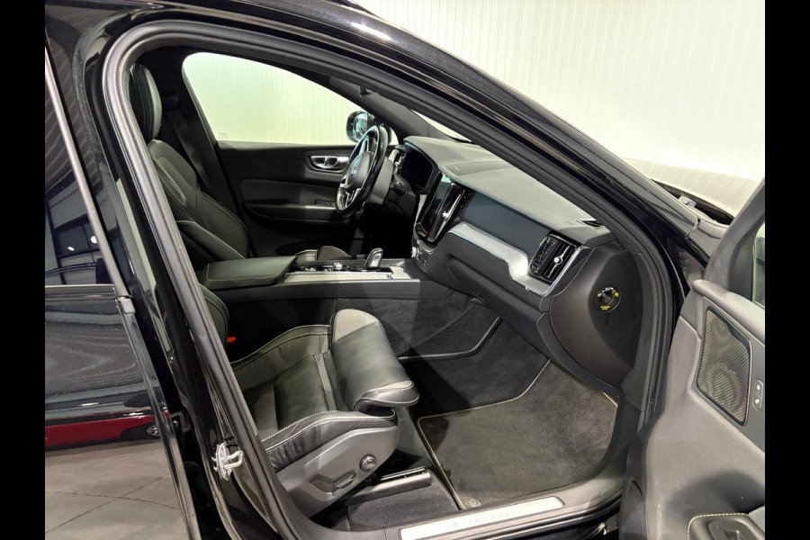 Volvo XC60 T8 Aut. R-Design Trekhaak 360Camera Leder 390pk