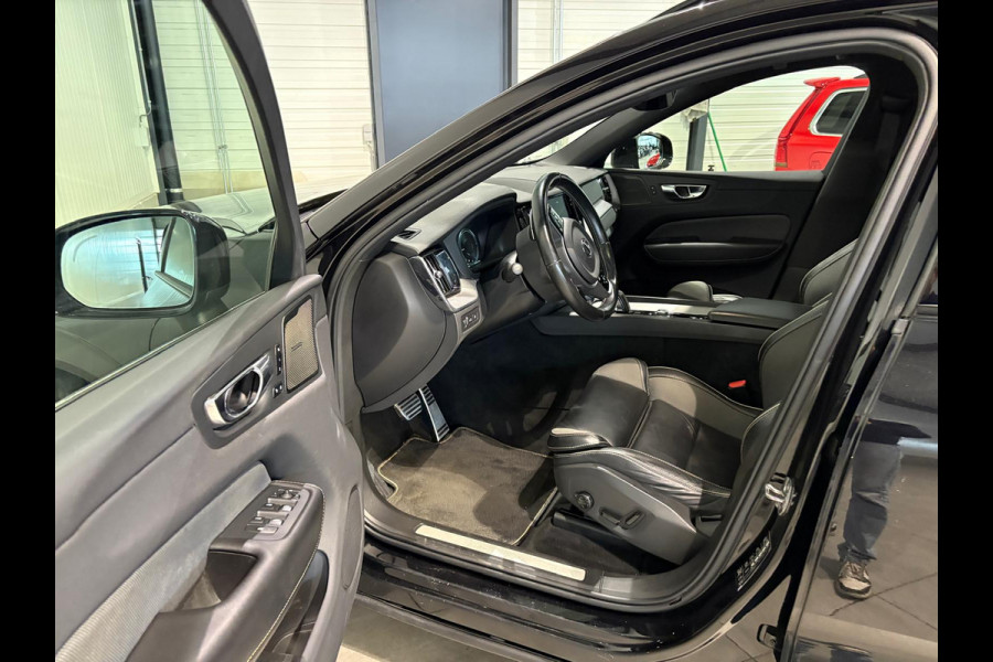 Volvo XC60 T8 Aut. R-Design Trekhaak 360Camera Leder 390pk