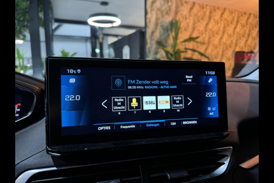 Peugeot 5008 1.2 PureTech Blue Lease Allure 7P. NAP Garantie Trekhaak Carplay Elek Achterklep Cruise Clima Navi Led Sfeer Rijklaar