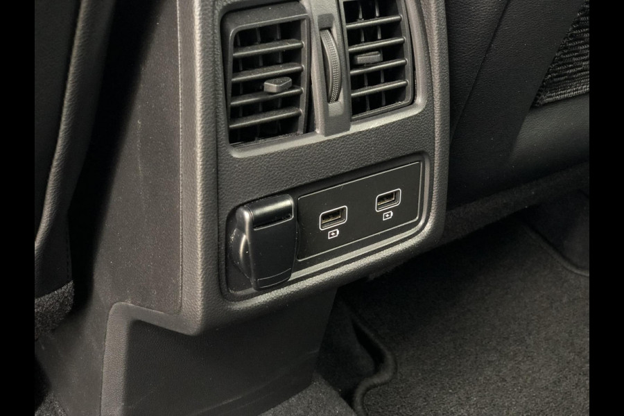 Renault Captur 1.6 E-Tech Plug-in Hybrid 160 Edition One | 1e Eigenaar, Dealeronderhouden | Carplay/Android, 360 Camera, Trekhaak