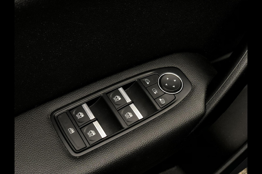 Renault Captur 1.6 E-Tech Plug-in Hybrid 160 Edition One | 1e Eigenaar, Dealeronderhouden | Carplay/Android, 360 Camera, Trekhaak