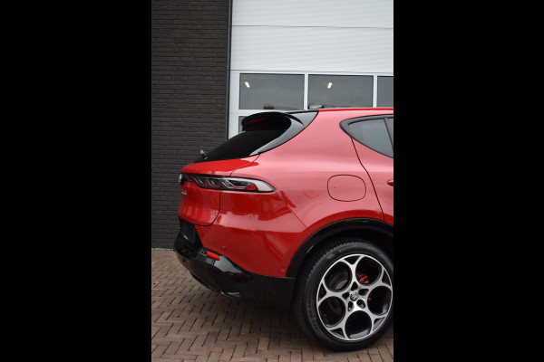 Alfa Romeo Tonale 1.5T Hybrid 160PK Aut. Veloce | Leder | 360 Camera | Harman Kardon | Stoelverw./koeling | Navi | Incl. garantie.
