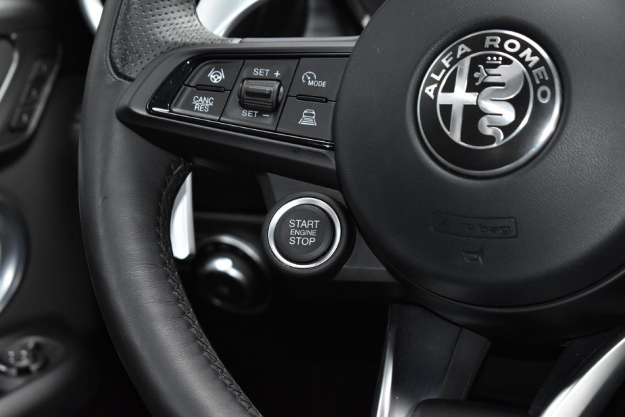 Alfa Romeo Tonale 1.5T Hybrid 160PK Aut. Veloce | Leder | 360 Camera | Harman Kardon | Stoelverw./koeling | Navi | Incl. garantie.