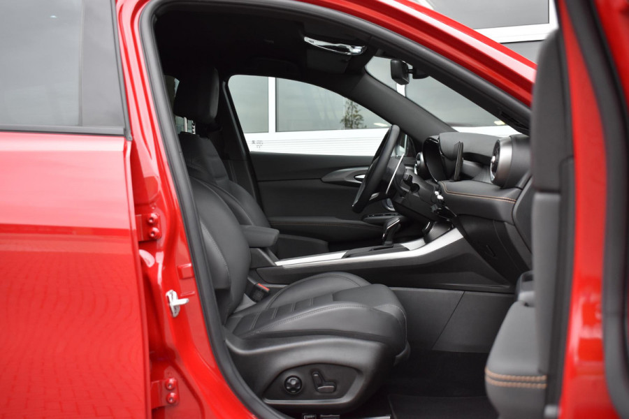Alfa Romeo Tonale 1.5T Hybrid 160PK Aut. Veloce | Leder | 360 Camera | Harman Kardon | Stoelverw./koeling | Navi | Incl. garantie.