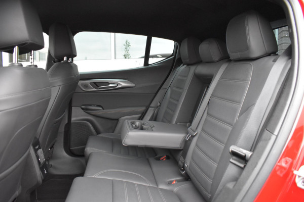 Alfa Romeo Tonale 1.5T Hybrid 160PK Aut. Veloce | Leder | 360 Camera | Harman Kardon | Stoelverw./koeling | Navi | Incl. garantie.
