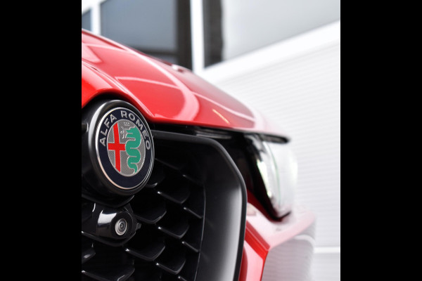 Alfa Romeo Tonale 1.5T Hybrid 160PK Aut. Veloce | Leder | 360 Camera | Harman Kardon | Stoelverw./koeling | Navi | Incl. garantie.