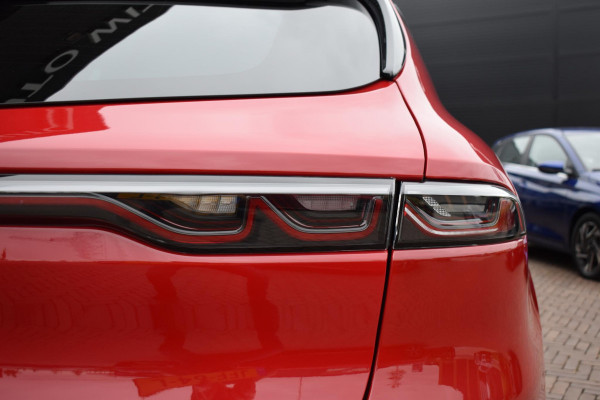 Alfa Romeo Tonale 1.5T Hybrid 160PK Aut. Veloce | Leder | 360 Camera | Harman Kardon | Stoelverw./koeling | Navi | Incl. garantie.