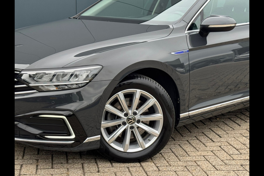 Volkswagen Passat Variant 1.4 TSI PHEV GTE * Trekhaak * Camera * Stoelverwarming * Massagestoel *