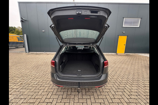 Volkswagen Passat Variant 1.4 TSI PHEV GTE * Trekhaak * Camera * Stoelverwarming * Massagestoel *