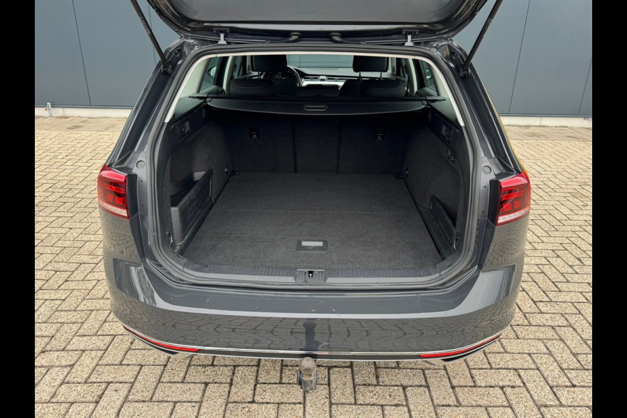 Volkswagen Passat Variant 1.4 TSI PHEV GTE * Trekhaak * Camera * Stoelverwarming * Massagestoel *